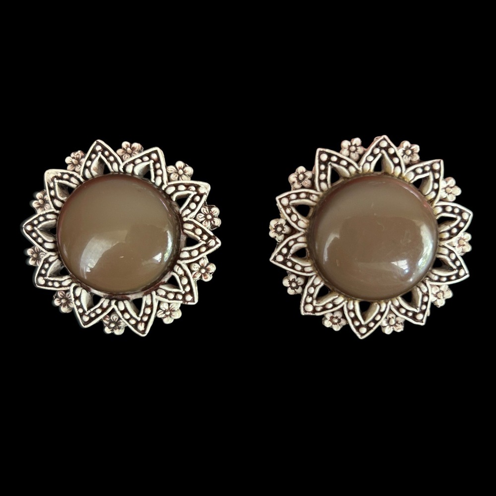 Vintage Clip On Earrings Flower Statement Button‎ Style Costume Jewelry